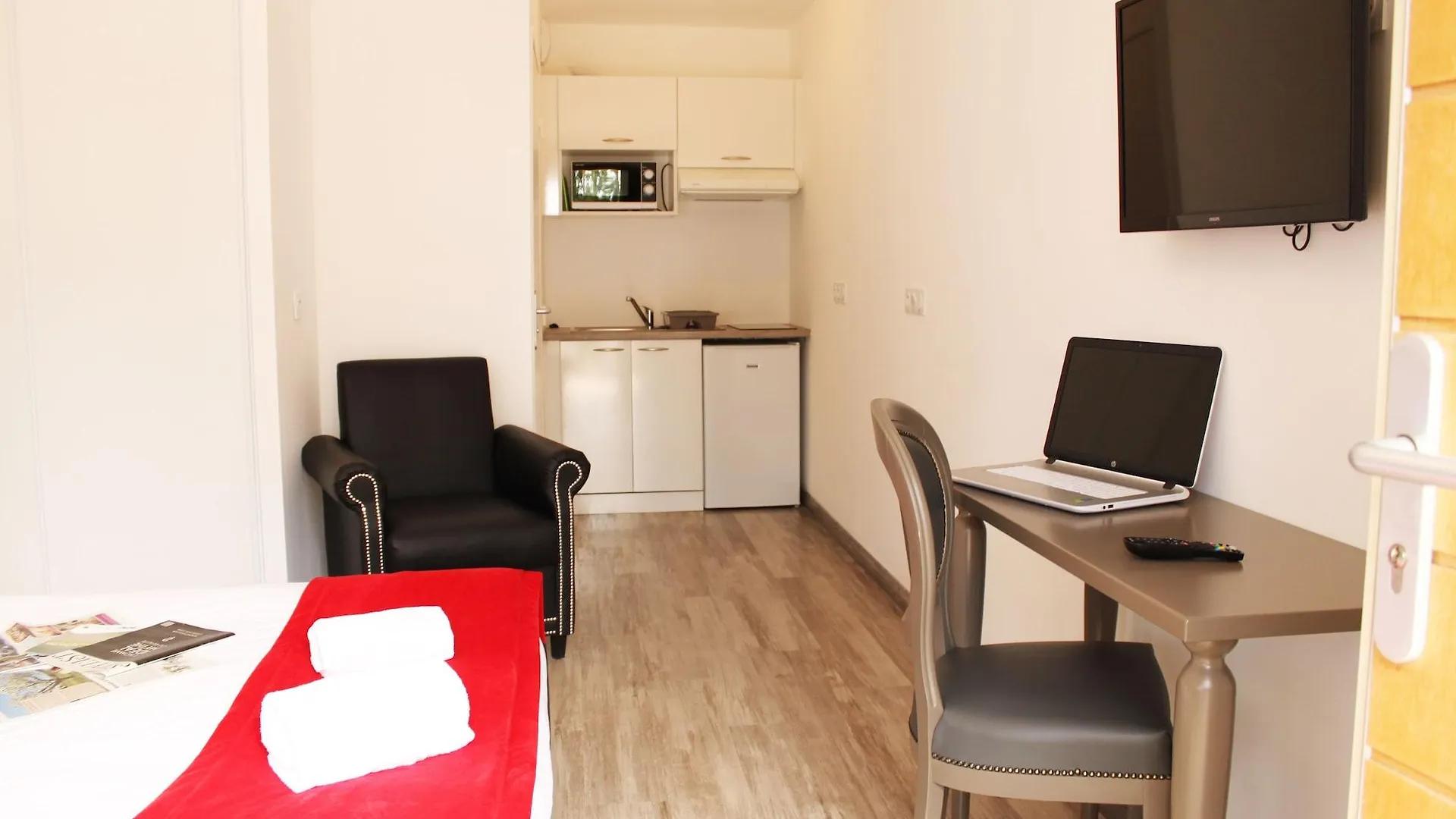 Adonis Aix En Provence Aparthotel Aix-en-Provence 3*,
